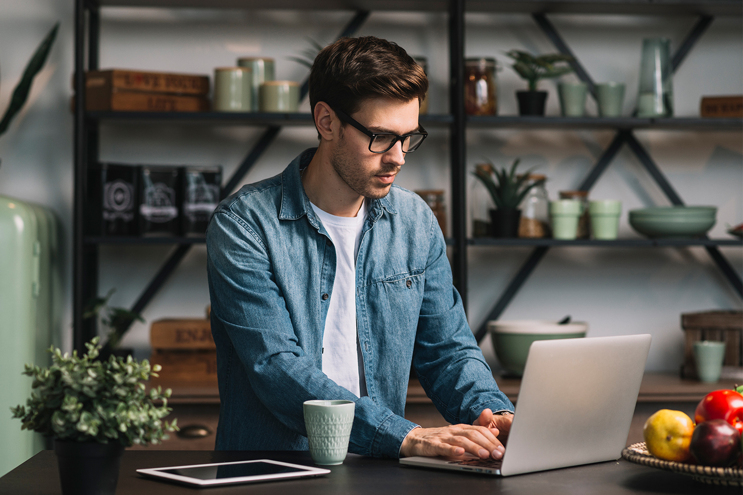 Evden Çalışmanın İncelikleri: Verimliliği Artırmanın Yolları