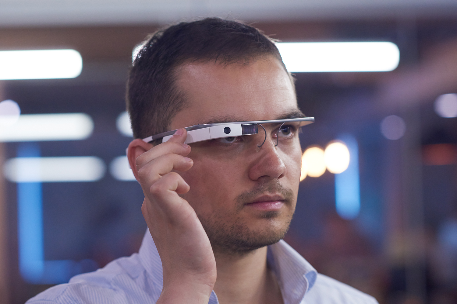 Teknolojik Gözlükler Görme Engellilere Nasıl Yardımcı Oluyor