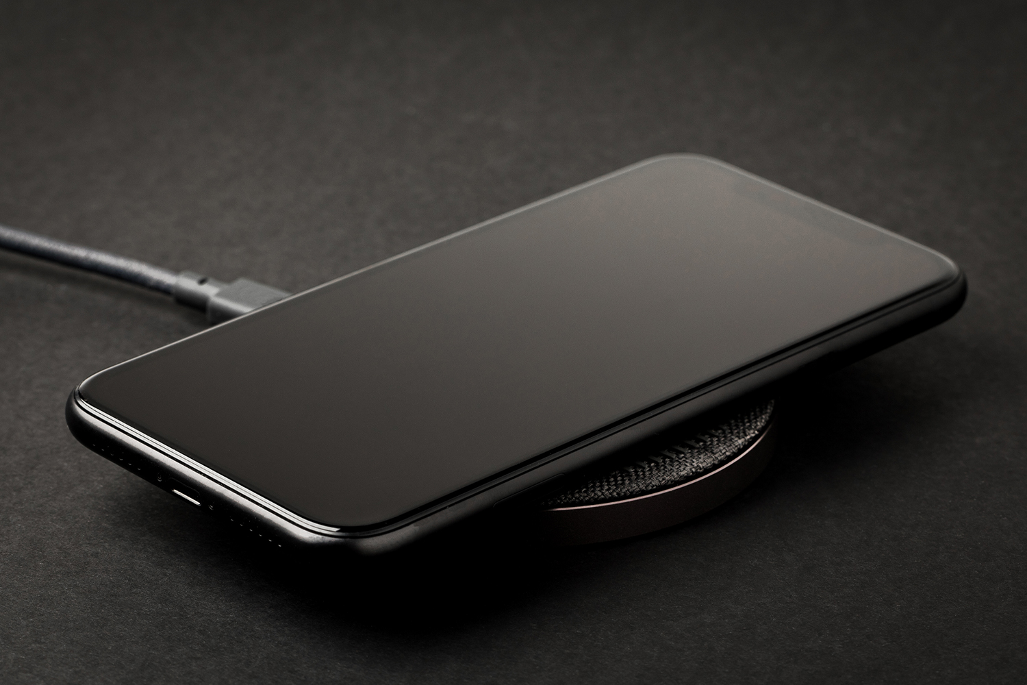 Xiaomi'nin 300W Şarjı Bir Telefonu 5 Dakikada Şarj Edebiliyor