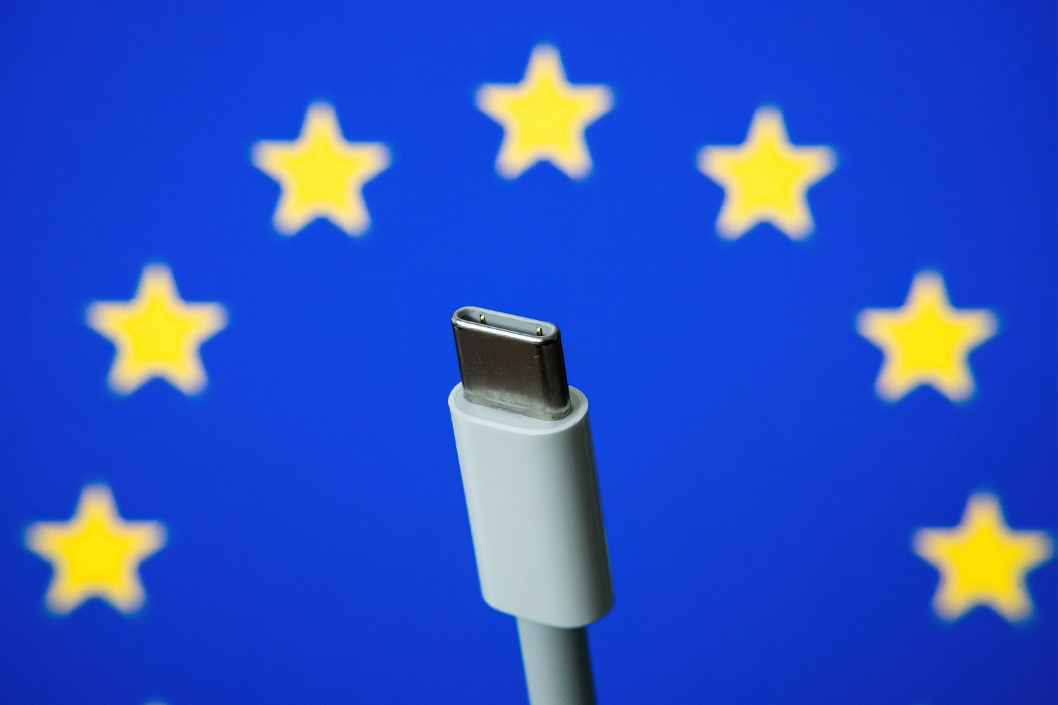 AB, Yeni Telefonlarda USB-C Kablolu Şarj İçin Aralık 2024 Tarihini Belirlendi