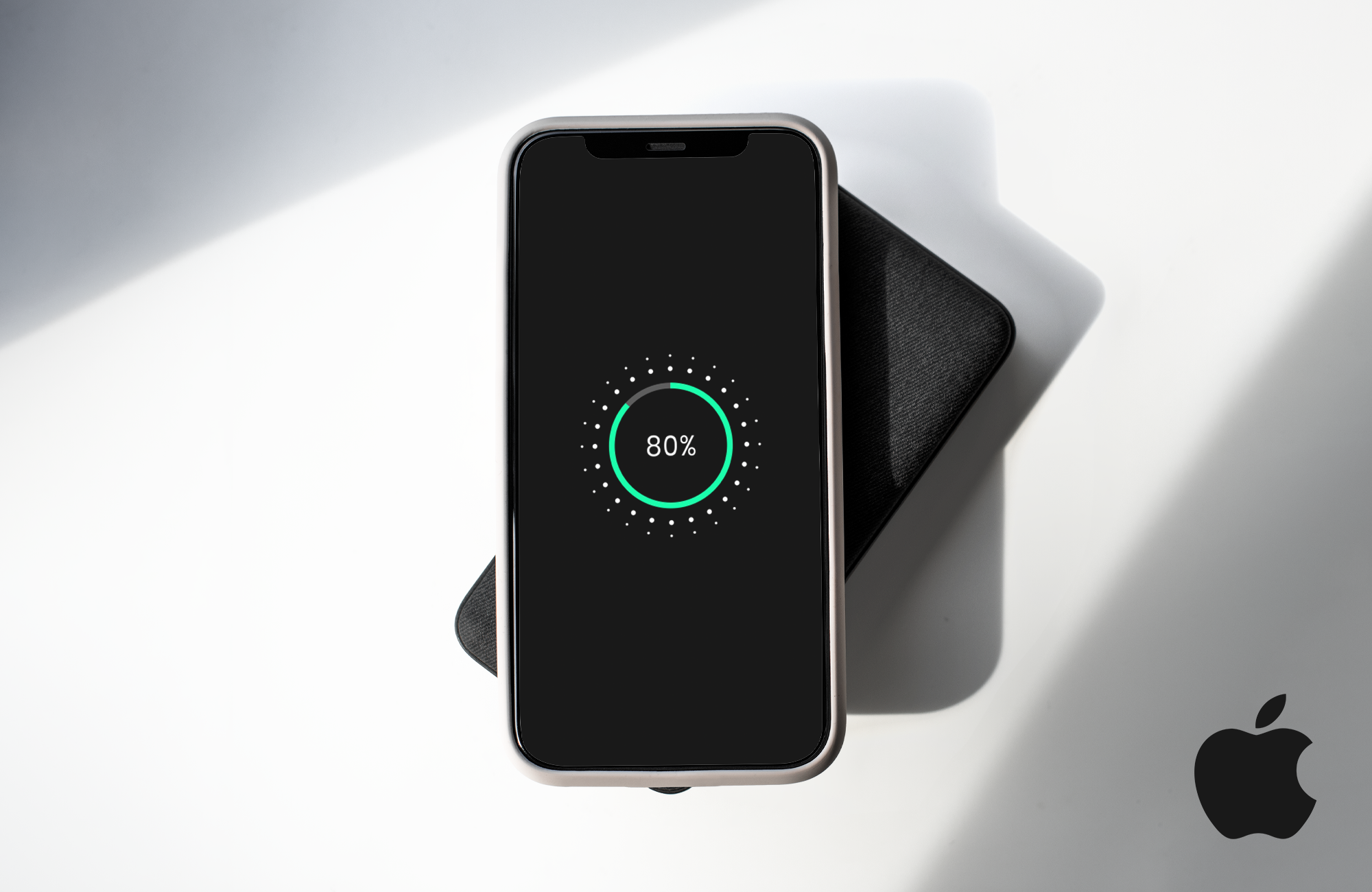 Apple hayranları için taşınabilir seyahat şarj kiti