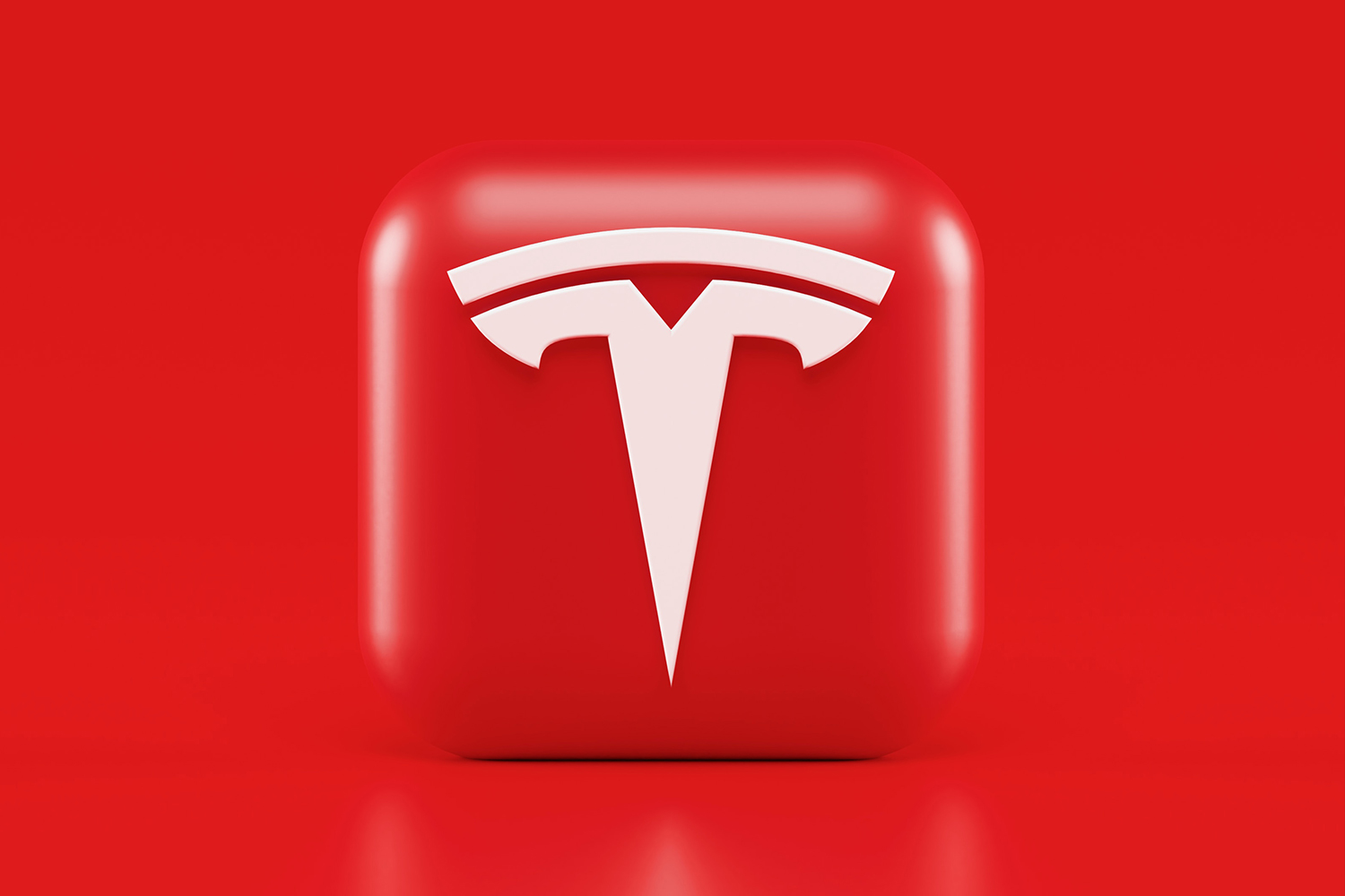 Elon Musk, Tesla Otopilot Kazasıyla İlgili Davada Muhtemelen İfade Verecek: Otopilot Güvenliği Tartışması