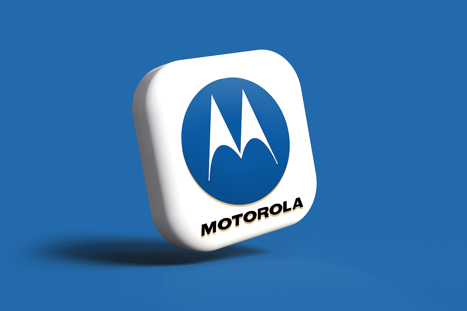 Motorola Razr+: Katlanabilir Telefonların Geleceği ve Dev Bir Harici Ekran