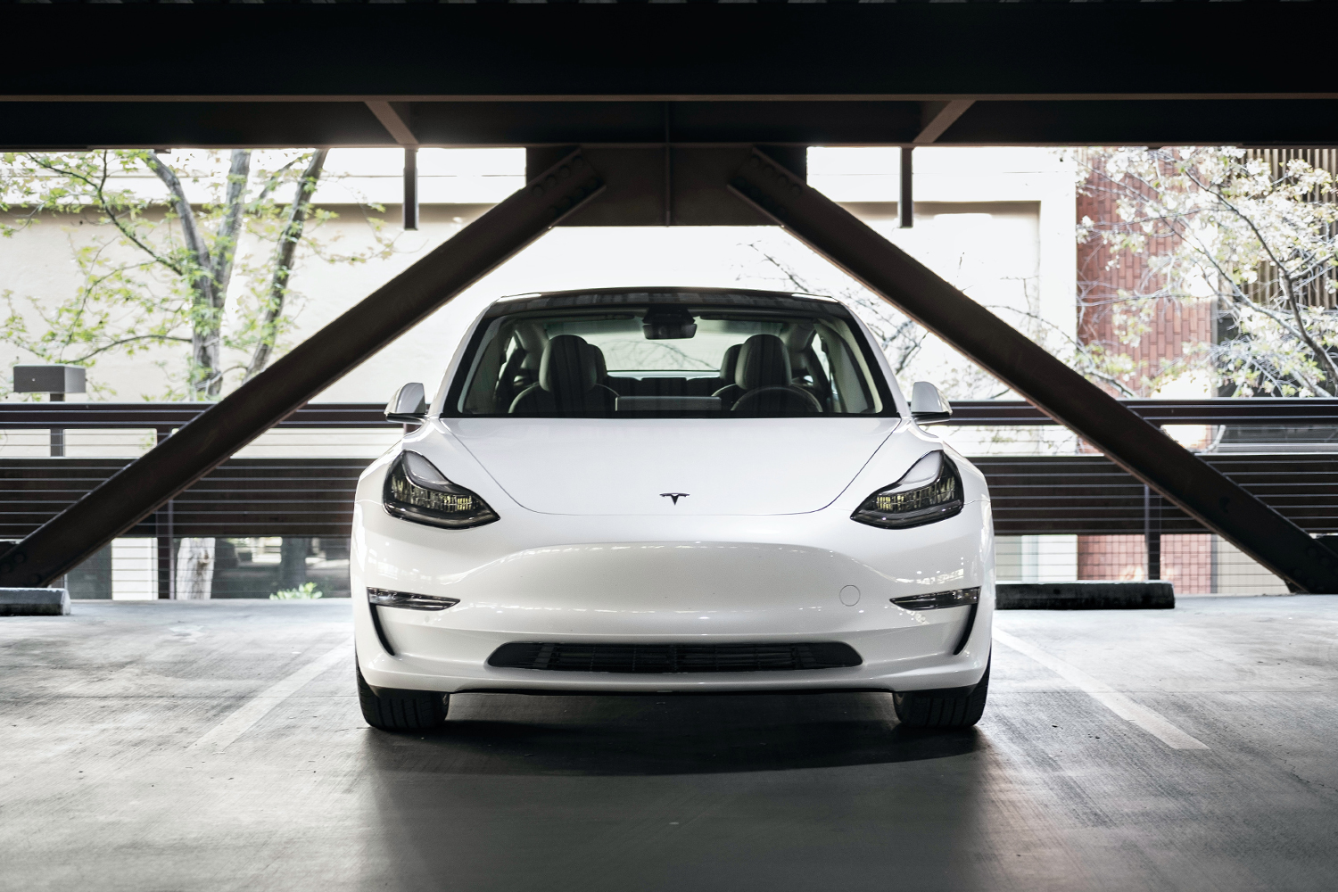 Tesla'nın Üretim Maliyetlerini Azaltmak İçin Model 3'ü Yeniden Tasarlayacak