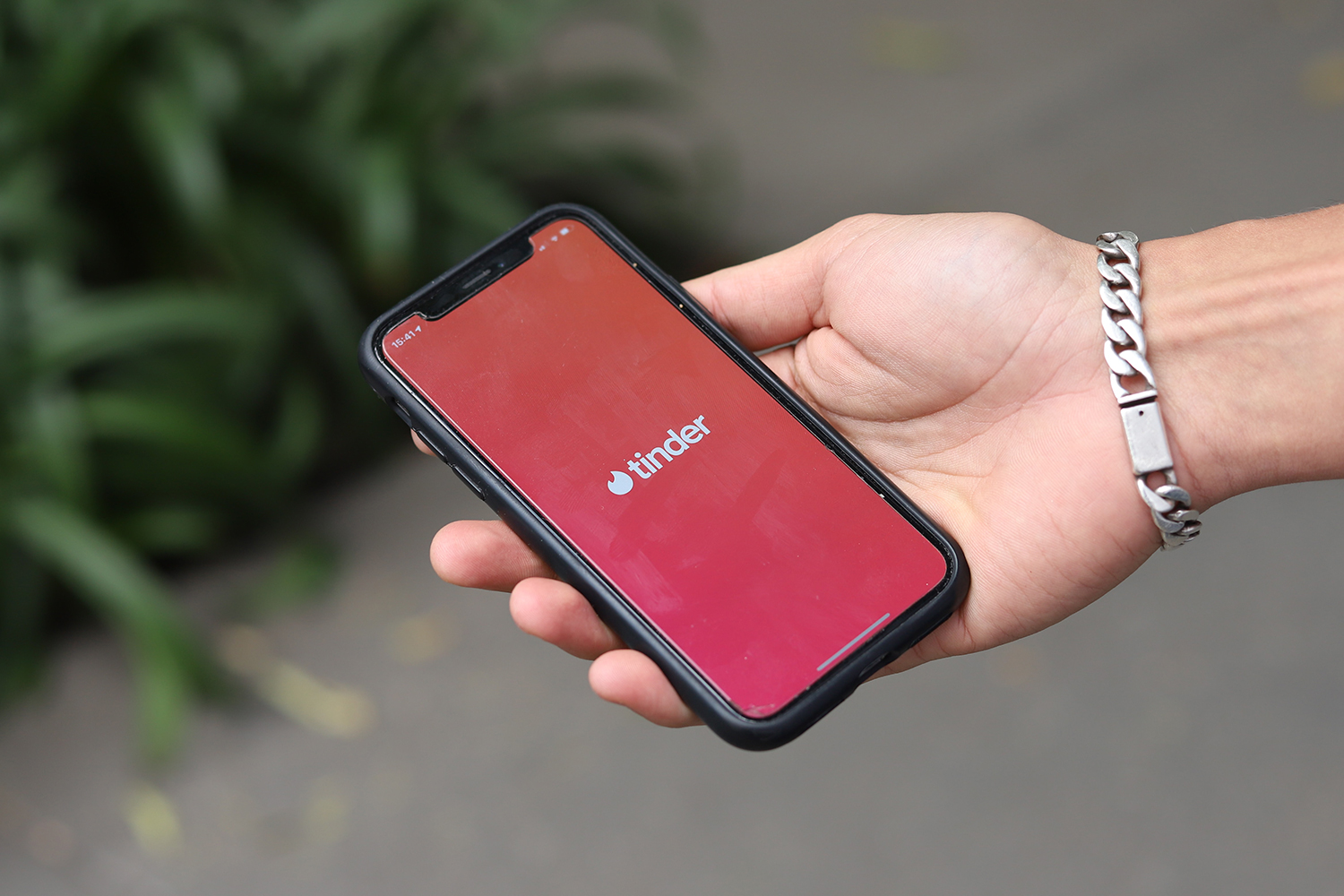 Tinder, Video Özçekimlerle Fotoğraf Doğrulama Özelliğini Genişletiyor: Gerçek İnsanlar, Gerçek Bağlantılar