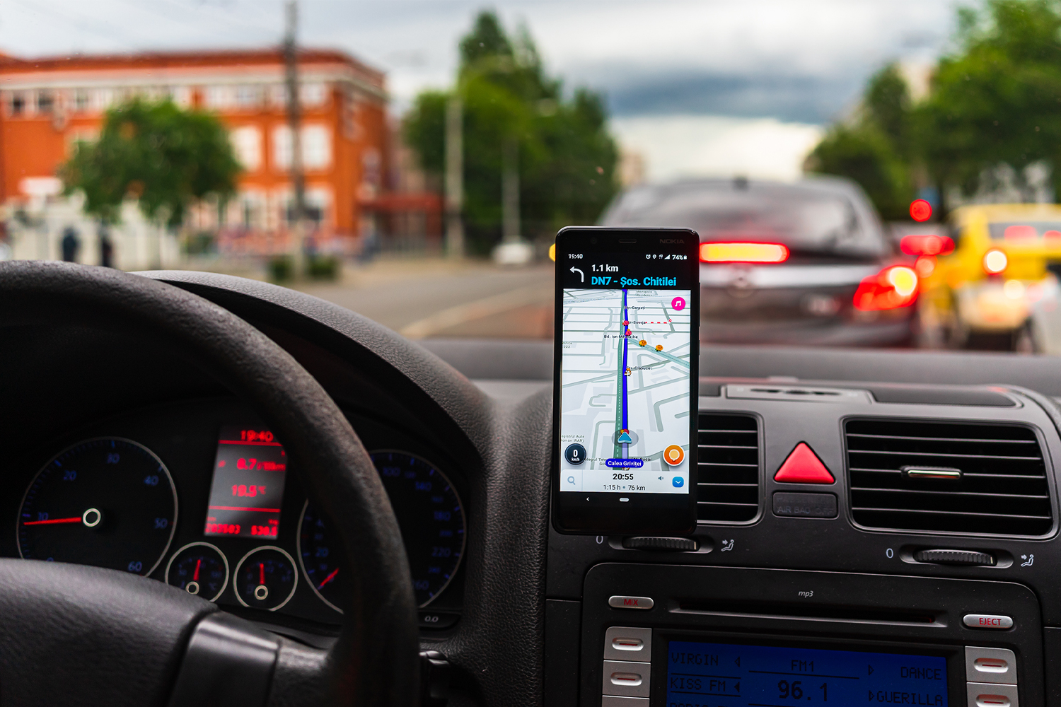 Waze Kendi Özel Android Otomotiv Uygulamasını Satın Alıyor