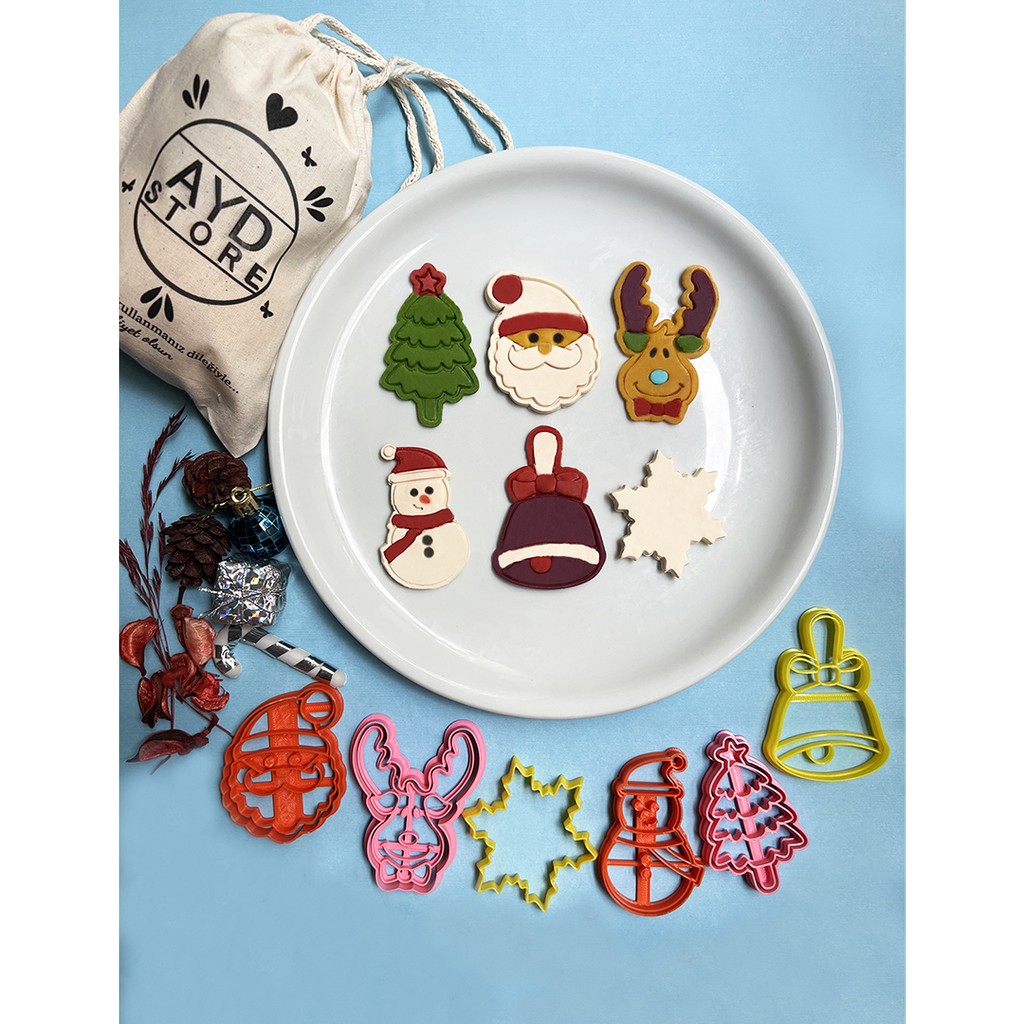 444 Marka Yılbaşı Kurabiye Kalıbı Christmas 6 'lı Kurabiye Kalıbı Seti Noel Baba, Kardan Adam, Yulbaşı Ağacı - 6 Adet Giyim & İç Giyim Fiyatı