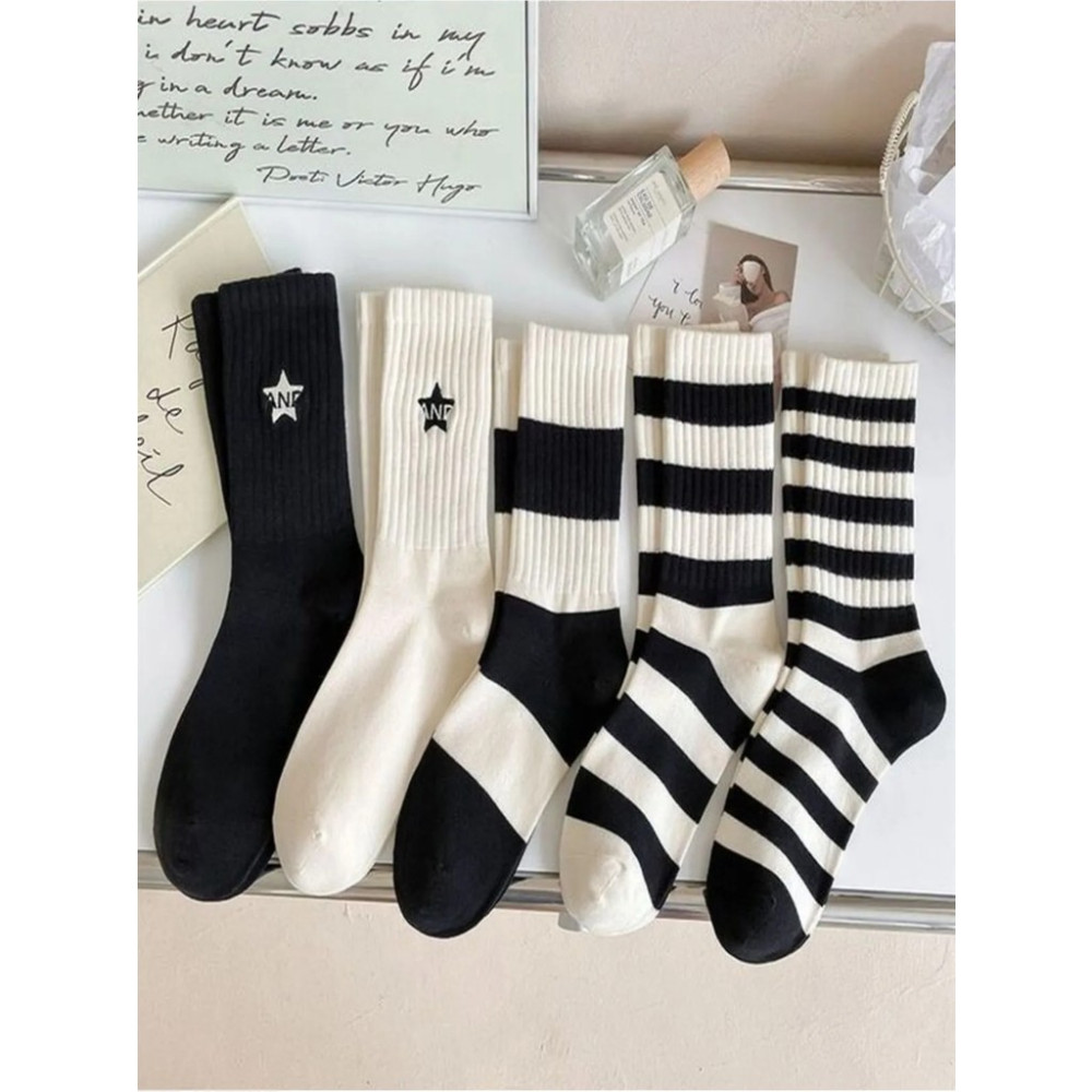 5'li Ekonomik Paket Siyah-Beyaz Çizgili Desenli Unisex Tenis Çorap Soket Çorap Fiyatı