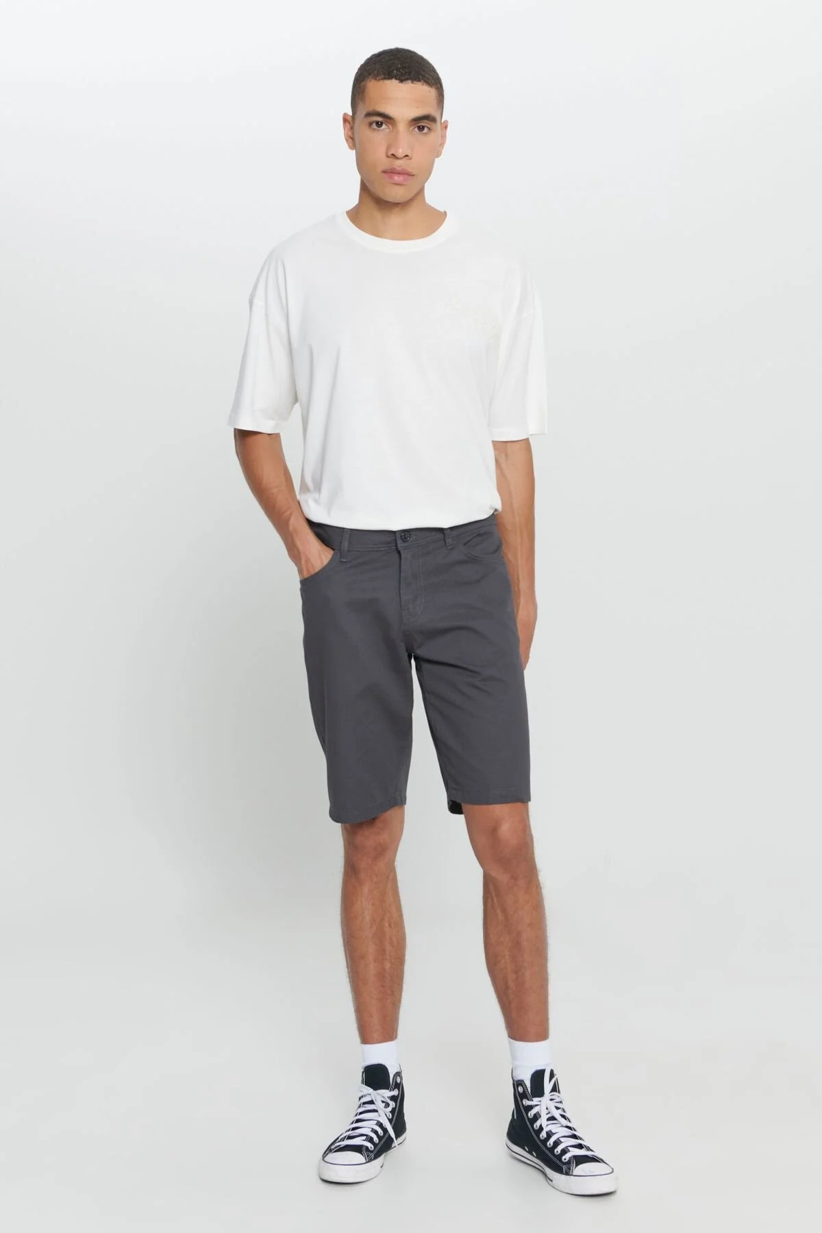 AC&Co / Altınyıldız Classics Erkek Antrasit Slim Fit Dar Kesim Armürlü %100 Pamuk Casual Chino Şort 58 Beden Erkek Şort Fiyatı