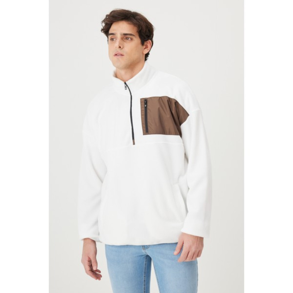 AC&Co / Altınyıldız Classics Erkek Beyaz Oversize Bol Kesim Bato Yaka Cep Detaylı Fermuarlı Soğuk Geçirmez Polar Sweatshirt Erkek Sweatshirt Fiyatı
