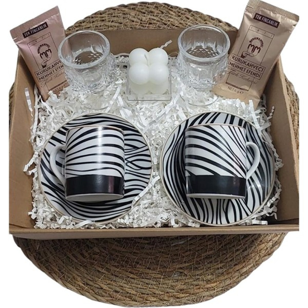 Adin Tasarım Iki 2 Kişilik Fincan Seti 9 Parça Kahve Yanı Su Bardağı Mum Hediye Seti Türk Kahvesi Fincanı Zebra Fincan / Bardak / Kahve Takımı Fiyatı