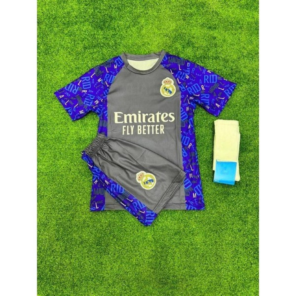 Alaturka Mix Realmadrid Ronaldo Madrid Logo Mavi Çocuk Futbol Forması 3'lü Takım (Forma-Şort-Çorap) Futbol Malzemeleri Fiyatı