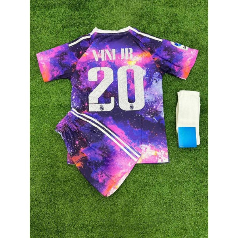 Alaturka Mix Realmadrid Vini Jr Galaxy Desenli Çocuk Futbol Forması 3'lü Takım (Forma-Şort-Çorap) Futbol Malzemeleri Fiyatı