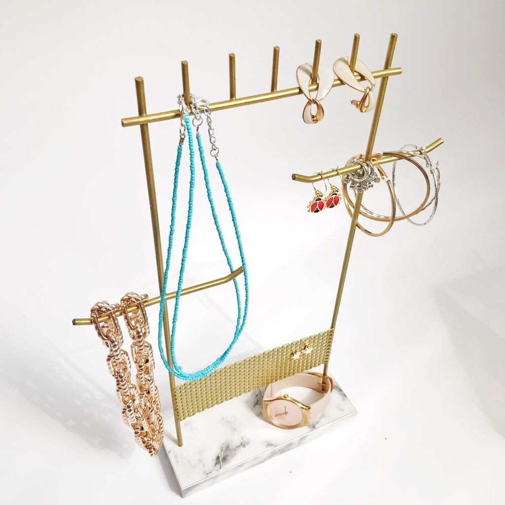 Aleda Gold Beyaz Kapsamlı Takı Standı Diğer Fiyatı