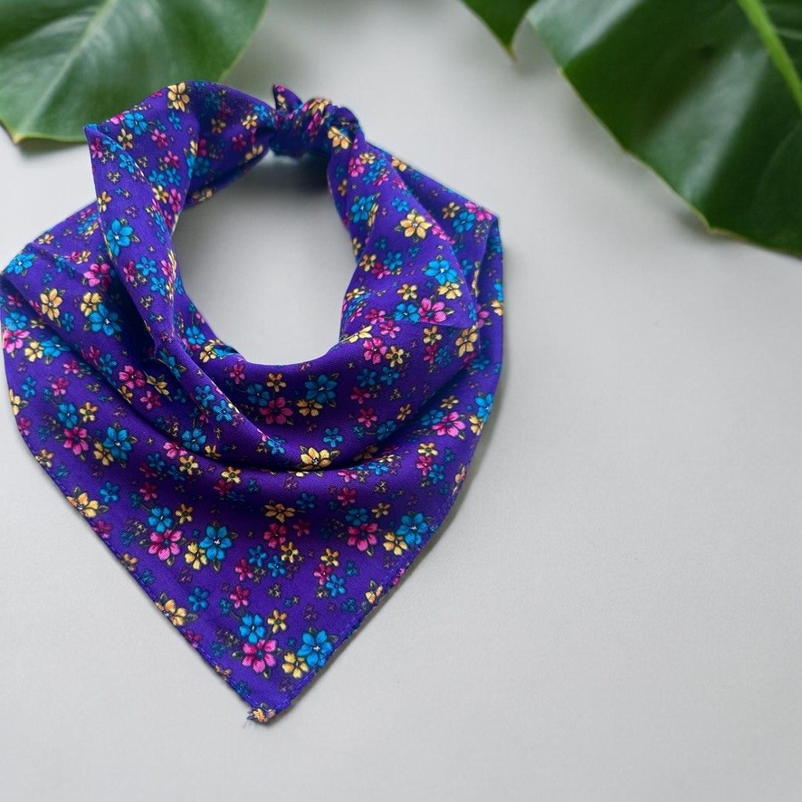 Als Tasarım Dünyası Mor Renk Zemin Içi Çiçek Desenli %100 Koton Bandana Diğer Fiyatı