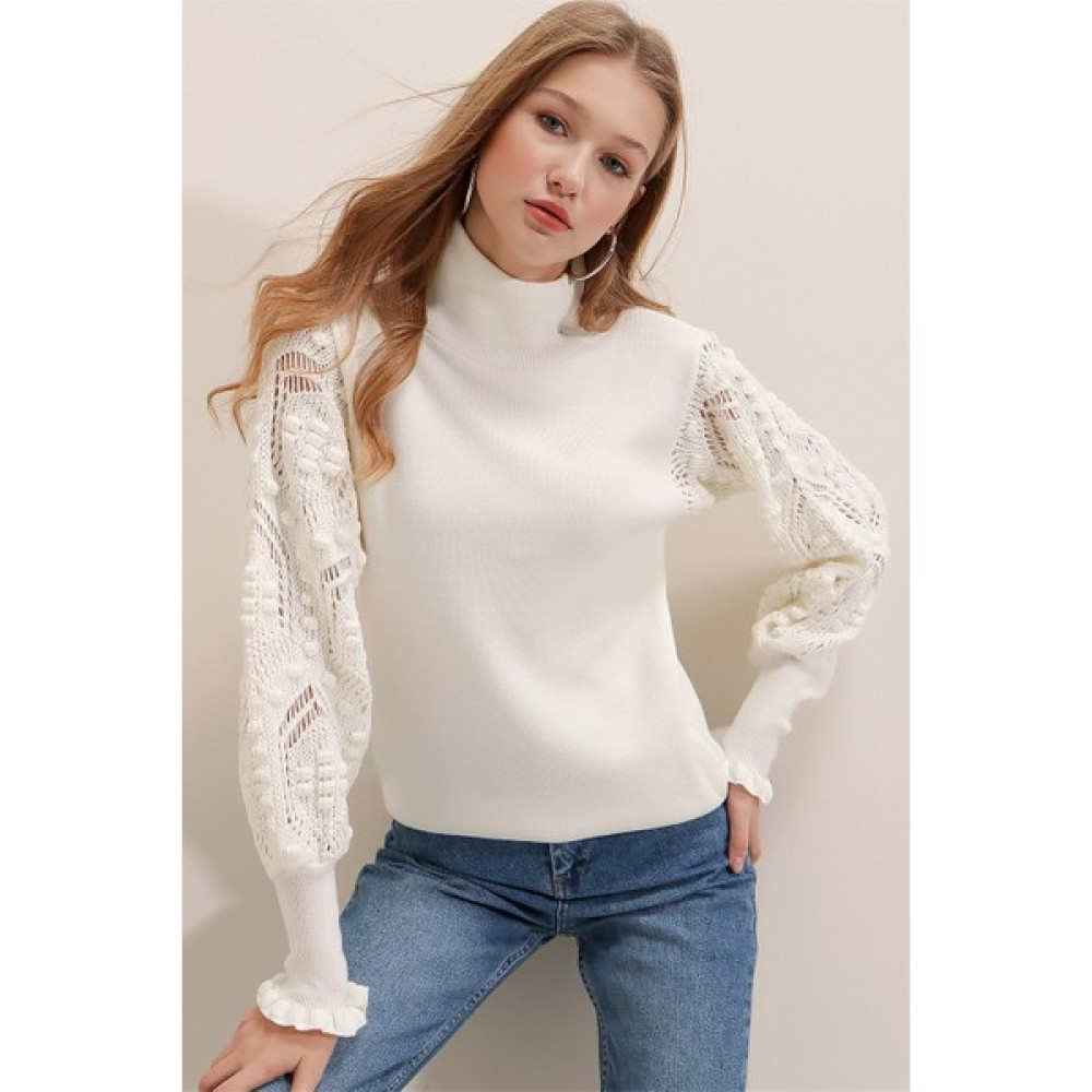 AQE FASHION Kadın Beyaz Yarım Balıkçı Kolu Dantel Detaylı Kazak Bayan Kazak & Süveter & Triko Fiyatı