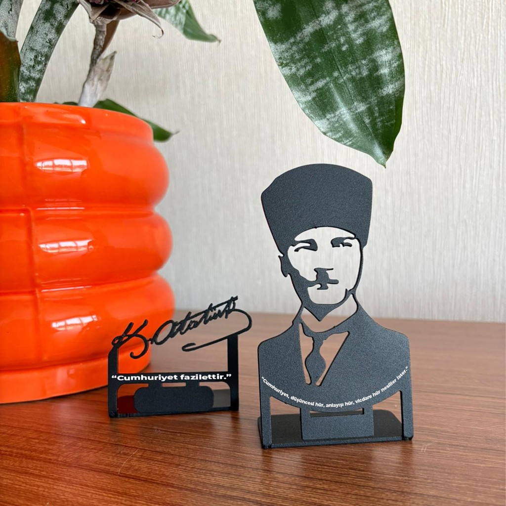 Atatürk Silüet & Imza Metal Masa Dekoru – Kişiye Özel Yazı Seçenekli - Siyah Biblo Fiyatı
