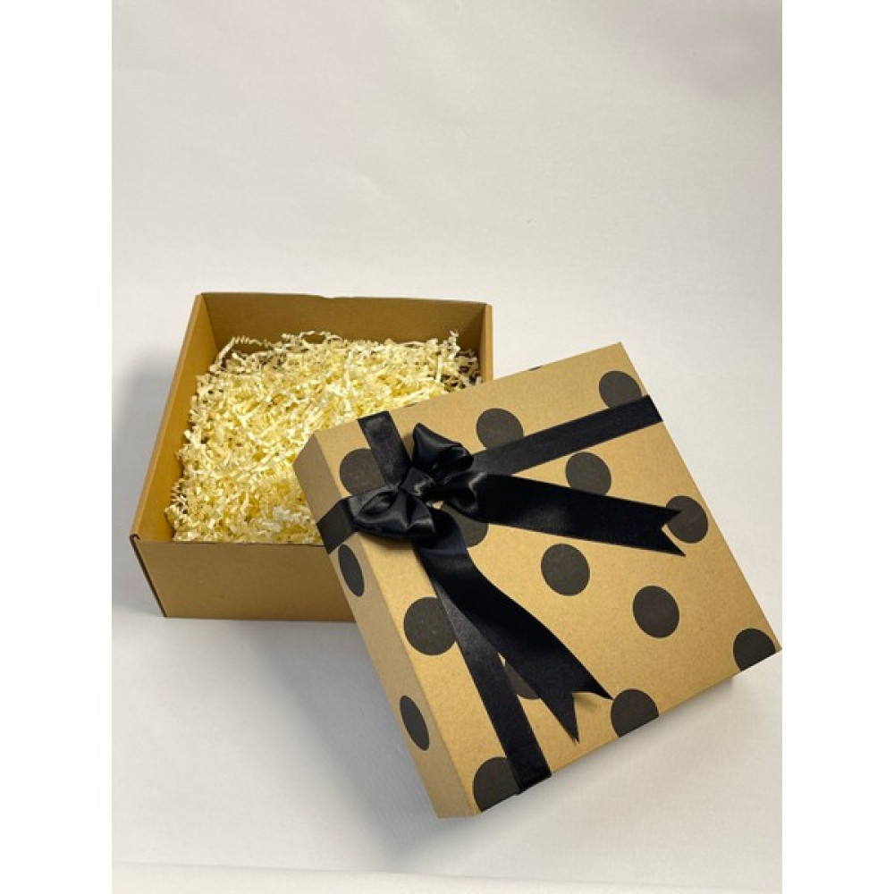 Aura Gift Shop Siyah Fiyonklu, Puantiye Craft Renk, Kapaklı, Krem Kırpıklı Boş Hediye Kutusu, 20X20X9CM Eşya Saklama Kutusu Fiyatı