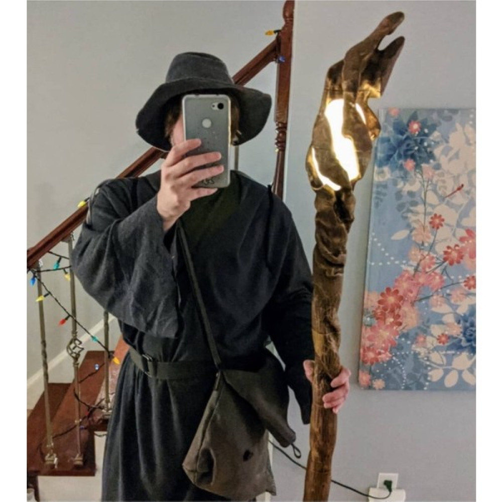 Ayyıldız Luxury Gri Gandalf'ın Gri Asası Işıklı 180 cm Yüzüklerin Efendisi (Dev Boy) Chracter Figure I - Bej 5 - 14+ Yaş Maket Fiyatı