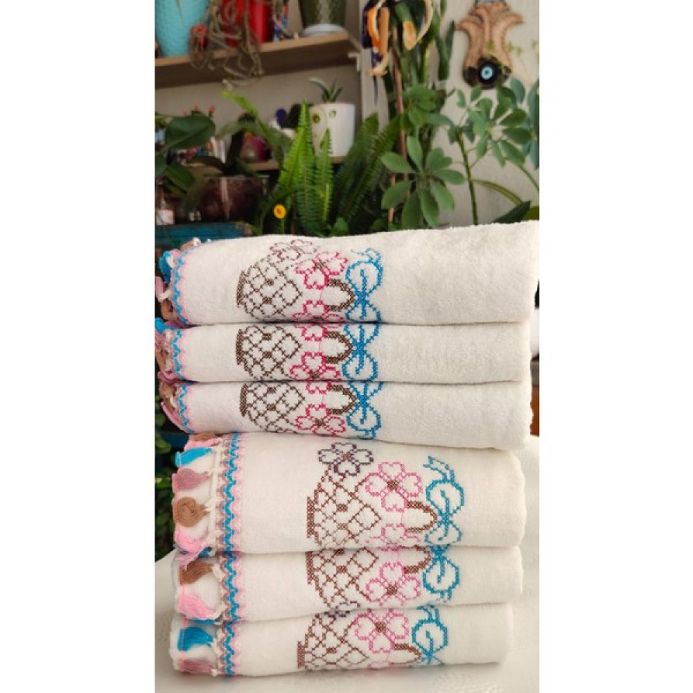 AZH Çeyizlik Kanaviçe Çiçek Desenli Püsküllü Bukle Lüks Mutfak Havlu Seti 30X50 6'lı Set - 30 x 50 cm - Krem El / Yüz Havlusu Fiyatı