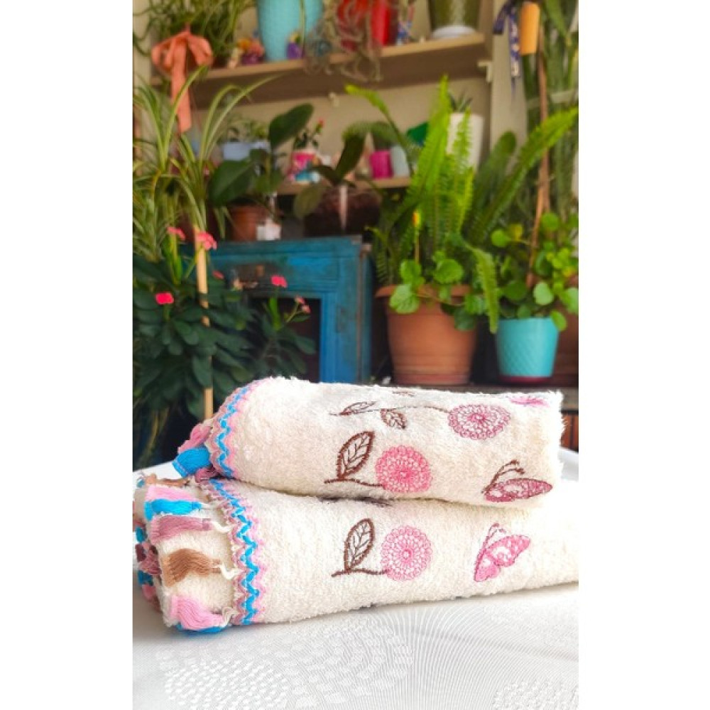 AZH Kanaviçe Çiçek Desenli Püsküllü Havlu Seti 30X50 1 Adet + 50X90 1 Adet 2 Li Set - 50 x 90 cm - 30 x 50 cm - Krem El / Yüz Havlusu Fiyatı