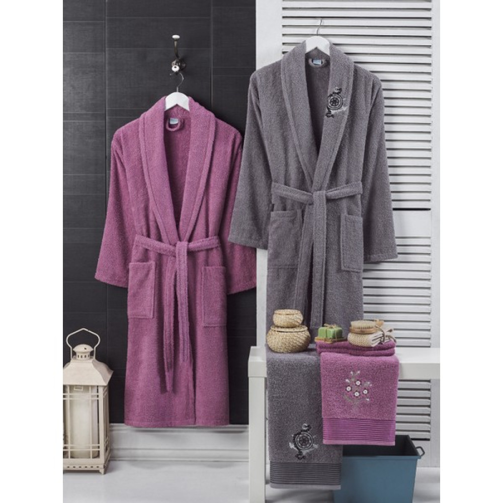B2B Home Collection Nakışlı Pamuklu 4 Parça Aile Bornoz Seti Mürdüm | Gri B2B-BRNZ-21 - L - XL - Mürdüm - Gri Bornoz Fiyatı