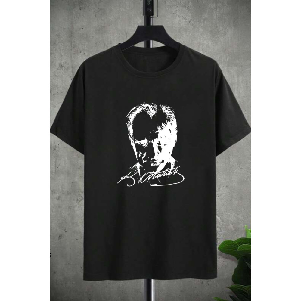 BAGÜ STORE Atatürk Baskılı Siyah Kısa Kollu T-shirt 2XL Beden Bayan T-shirt Fiyatı