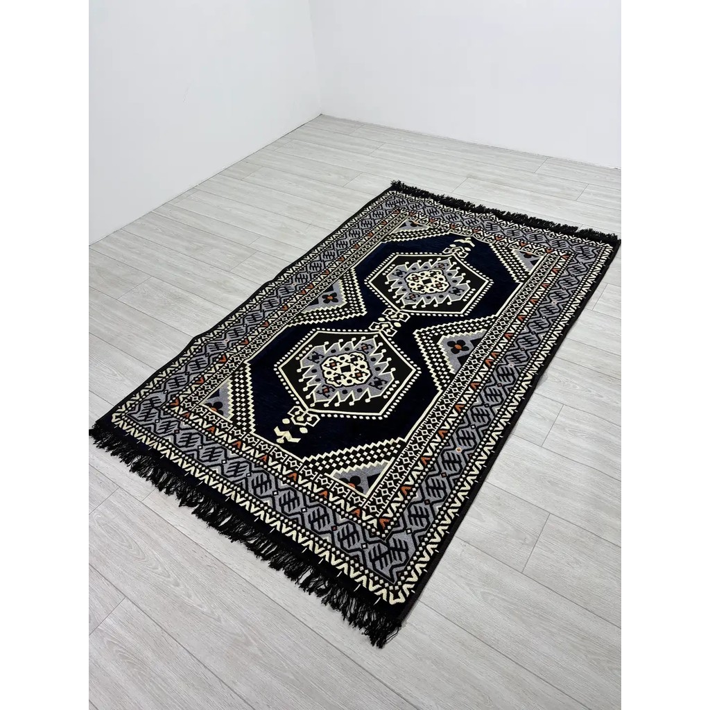 Bakırözü Home Pamuk Polyester Karışımlı Otantik Şark Köşesi Kilimi - Yahyalı Lacivert Modeli Yıkanabilir Kilim - 300 x 400 cm SSD / Solid State Drive Fiyatı