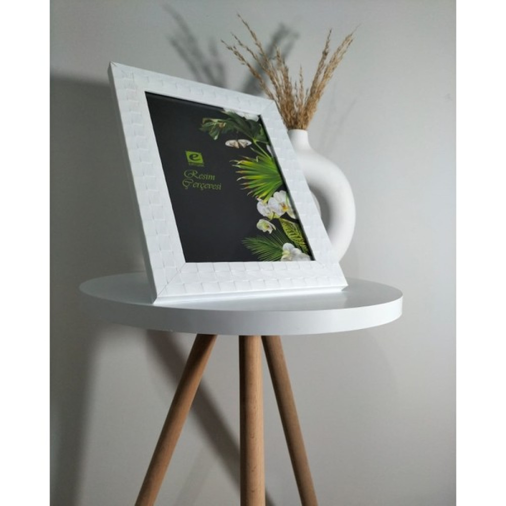 Bellarte Ayarlanabilir Baklava Desen Fotoğraf Çerçevesi - Beyaz - 15 x 21 Resim & Fotoğraf Çerçevesi Fiyatı
