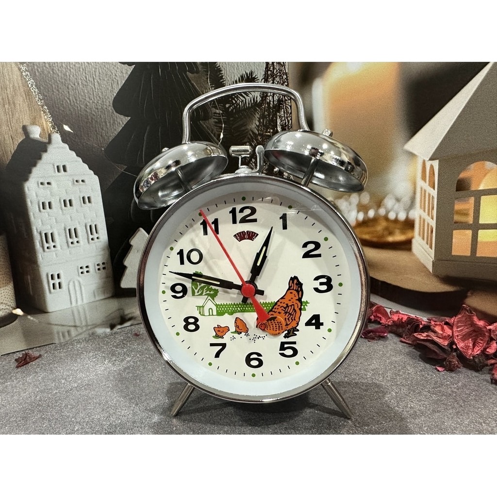 Bent Nostaljik Kurmalı Tavuklu Metal Masa Saati 15 x 15 cm Düz Desenli Mekanik Çalar Saat Masa Saati Fiyatı
