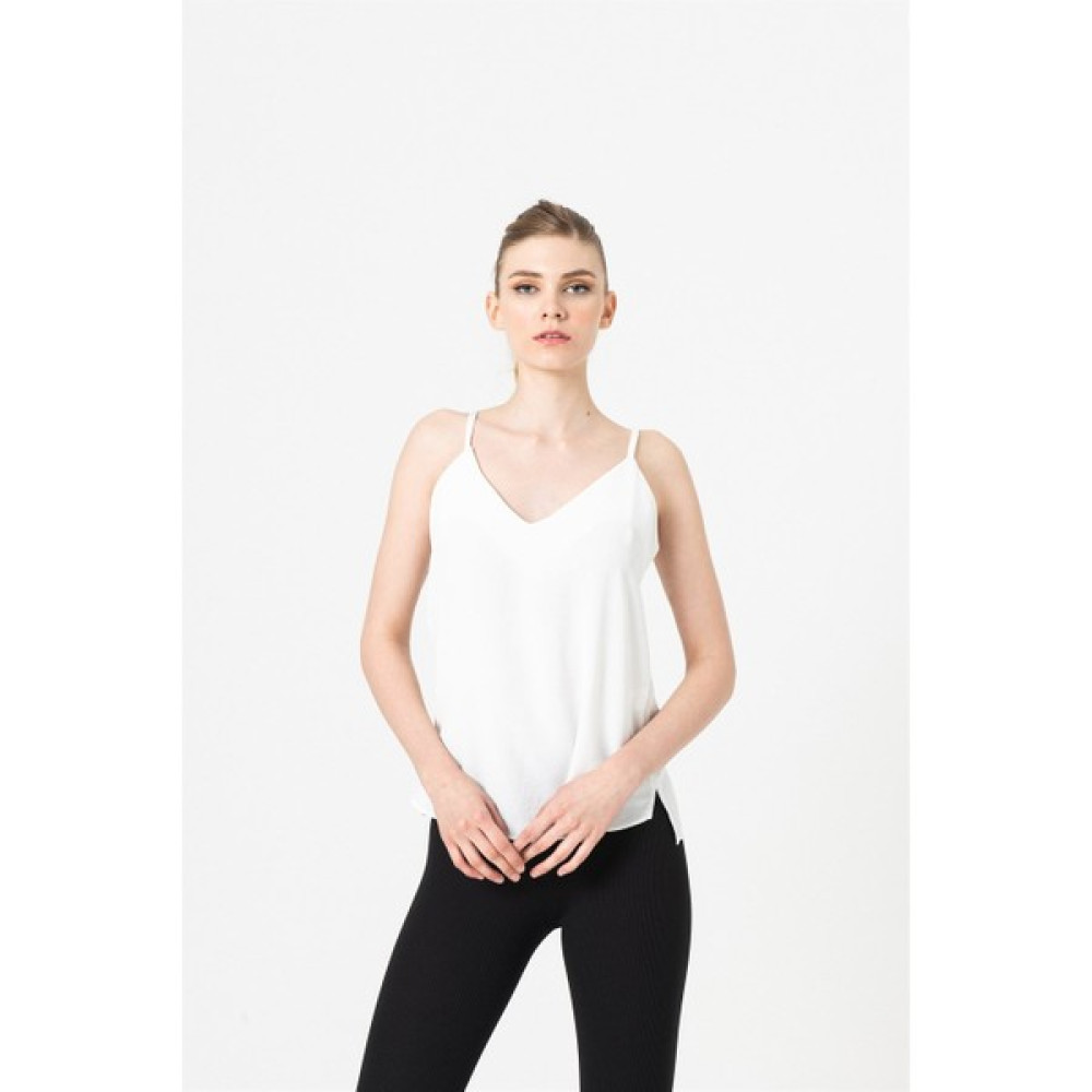 Berse Butik Ekru V Yaka Askılı Bluz Bluz Fiyatı