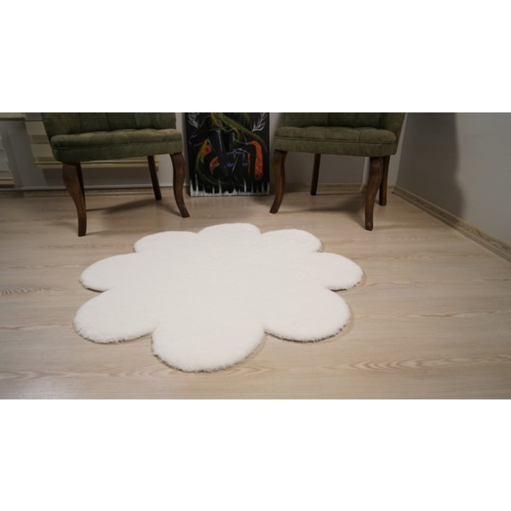 Besely Beyaz Renk Dekoratif Papatya Model Yumuşak Kaymaz Taban Peluş Halı - 80 x 80 cm Salon Halısı Fiyatı