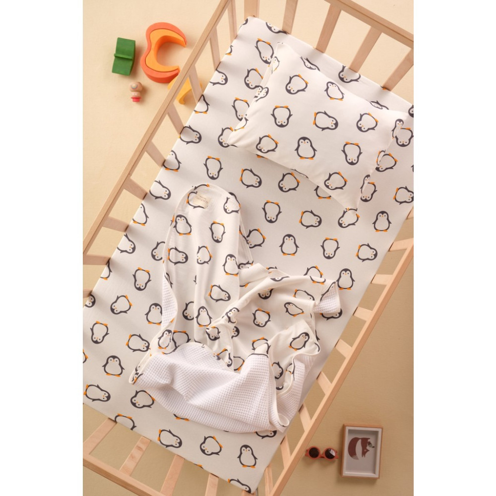 Bondberro Bebek ve Çocuk Uyku Seti 80 X 130 CM ( Battaniye , Lastikli Çarşaf ,Yastık Kılıfı ) %100 Pamuk ( Penguen ) - Siyah - Beyaz Yastık Kılıfı Fiyatı
