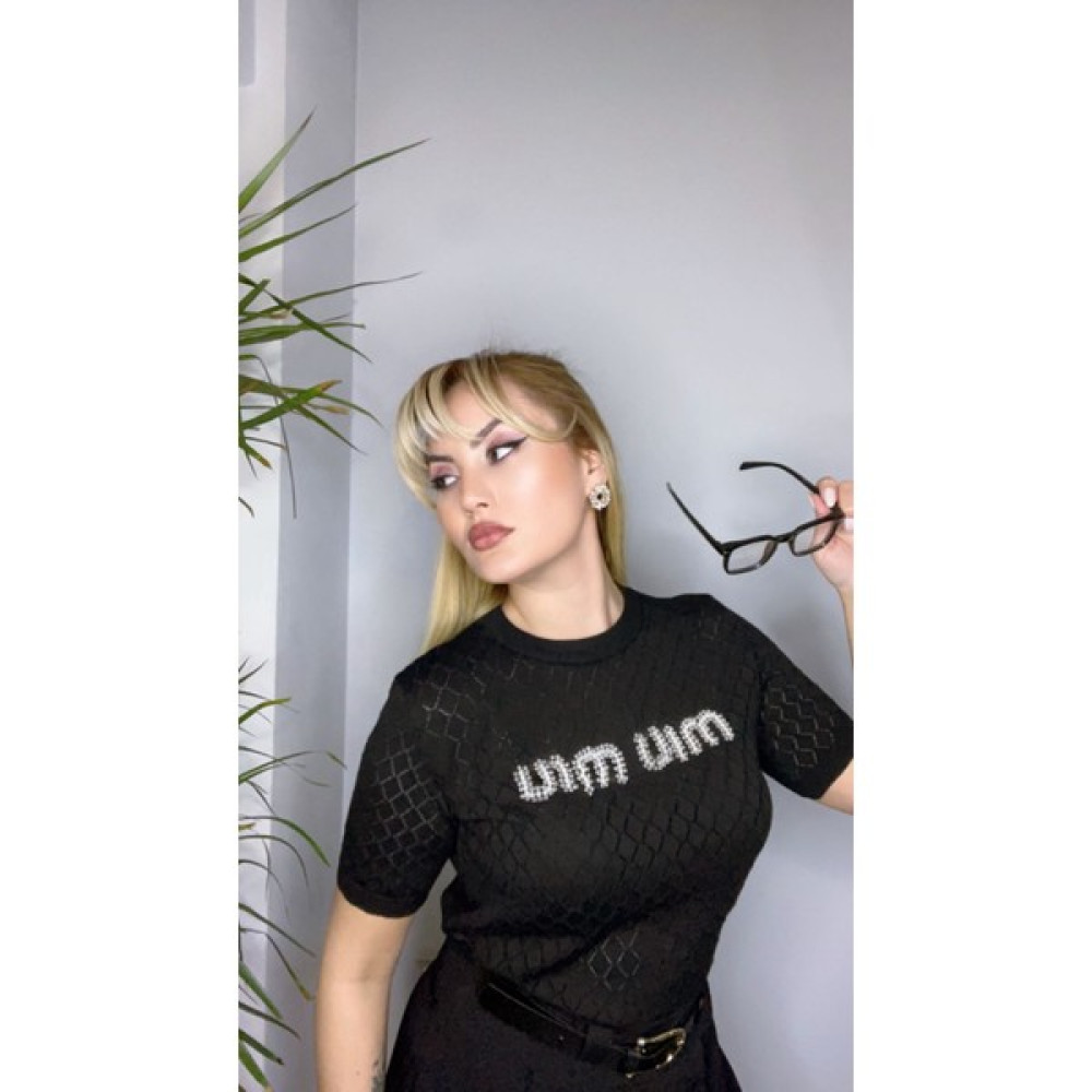 Boutique Büşra Akçınar Kadın Siyah Miu Miu Yazılı Yumuşak Dokulu Inci Taşlı Kısa Kollu Tshirt. Bayan T-shirt Fiyatı