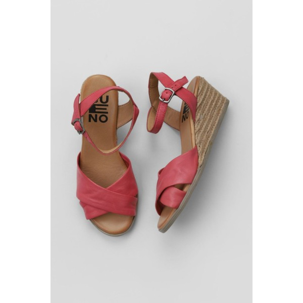 Bueno Shoes Fuşya Deri Kadın Dolgu Topuklu Espadril Sandalet 01WS11100 Kadın Günlük Ayakkabıları Fiyatı