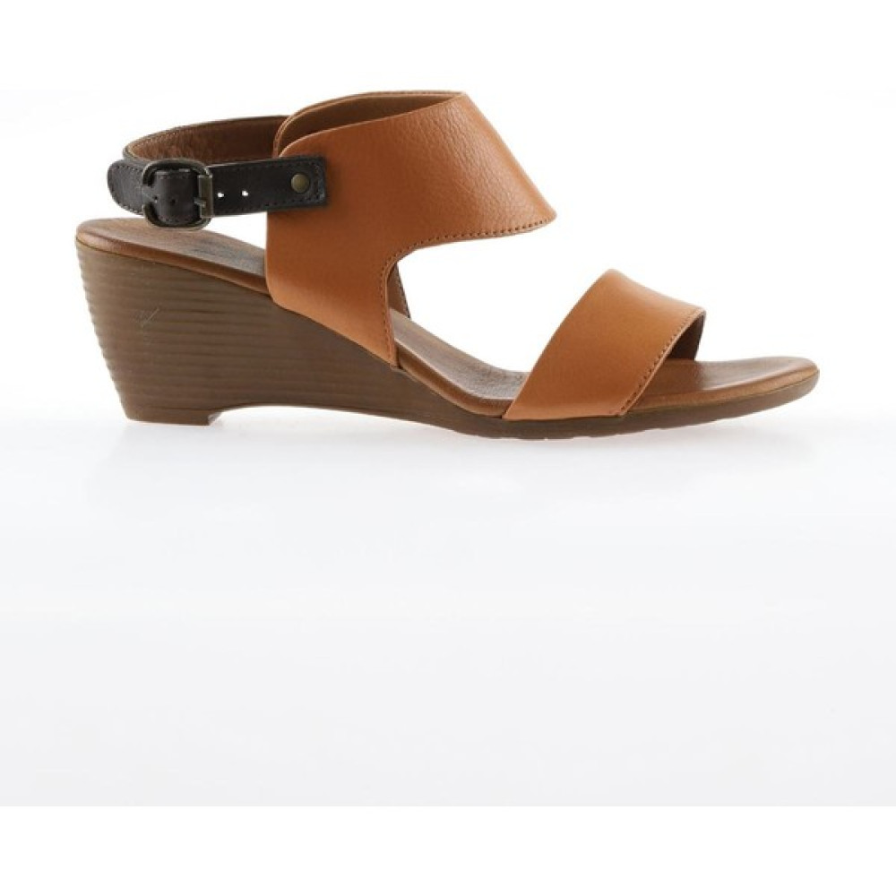 Bueno Shoes Taba Kahve Deri Kadın Dolgu Topuklu Sandalet Kadın Terlikleri ve Sandaletleri Fiyatı