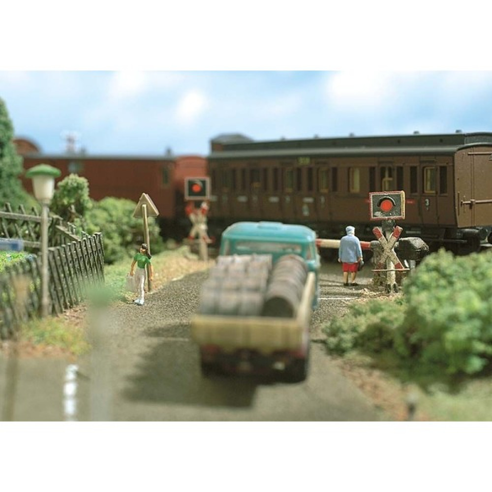 Busch Maket Model Tehlike Ikaz Lambaları Tt 1/120 N:5958 Oto Boyaları Fiyatı