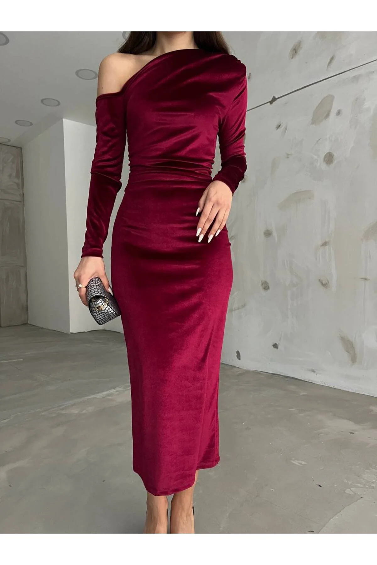 Butik Beyza Omuz Açık Büzgülü Kadife Elbise S Beden" Elbise Fiyatı