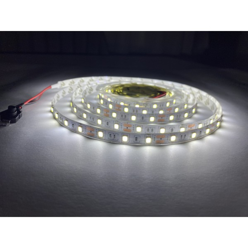 BVS Mutfak Dolabı Için Beyaz Şerit LED+12V Adaptör Tak Çalıştır Aç Kapa Anahtarlı 3 Çip - 1 m Led Aydınlatmalar Fiyatı