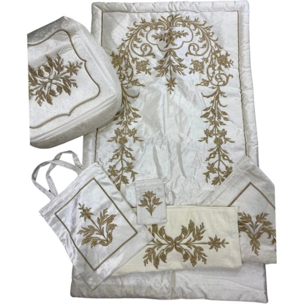 By Selime Krem Maraş Işi Nakışlı Kadife Seccade Çeyiz Seti - 66 x 120 cm Seccade Fiyatı