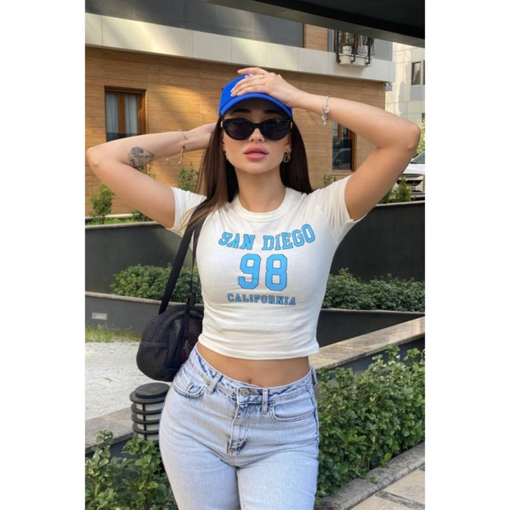 Byhelinates Beyaz Kısa Kol Baskılı Tişört Bayan Sweatshirt Fiyatı