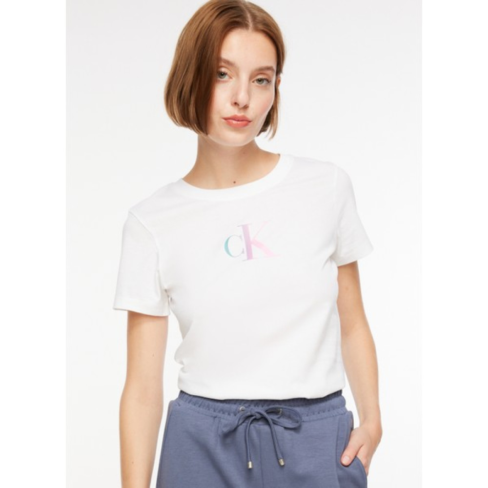 Calvin Klein Jeans Bisiklet Yaka Beyaz Kadın T-Shirt J20J222343YAF Bayan T-shirt Fiyatı