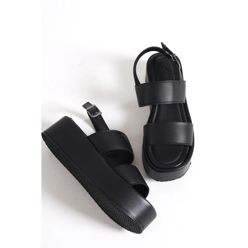 Capone Outfitters Capone Kalın Çift Bantlı Dolgu Topuklu Siyah Kadın Flatform Sandalet 39 Beden Unisex Sandalet Fiyatı