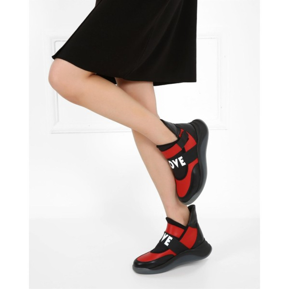 Cassido Shoes Kadın Love Yazılı Cırtlı Hakiki Deri Siyah Kırmızı Spor Bot Kadın Botları Fiyatı