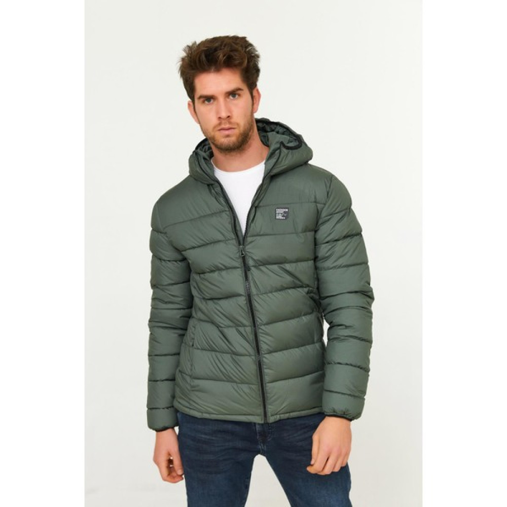 Cazador Erkek Modern Fit Kapüşonlu Dik Yaka Şişme Mont Erkek Erkek Mont Fiyatı