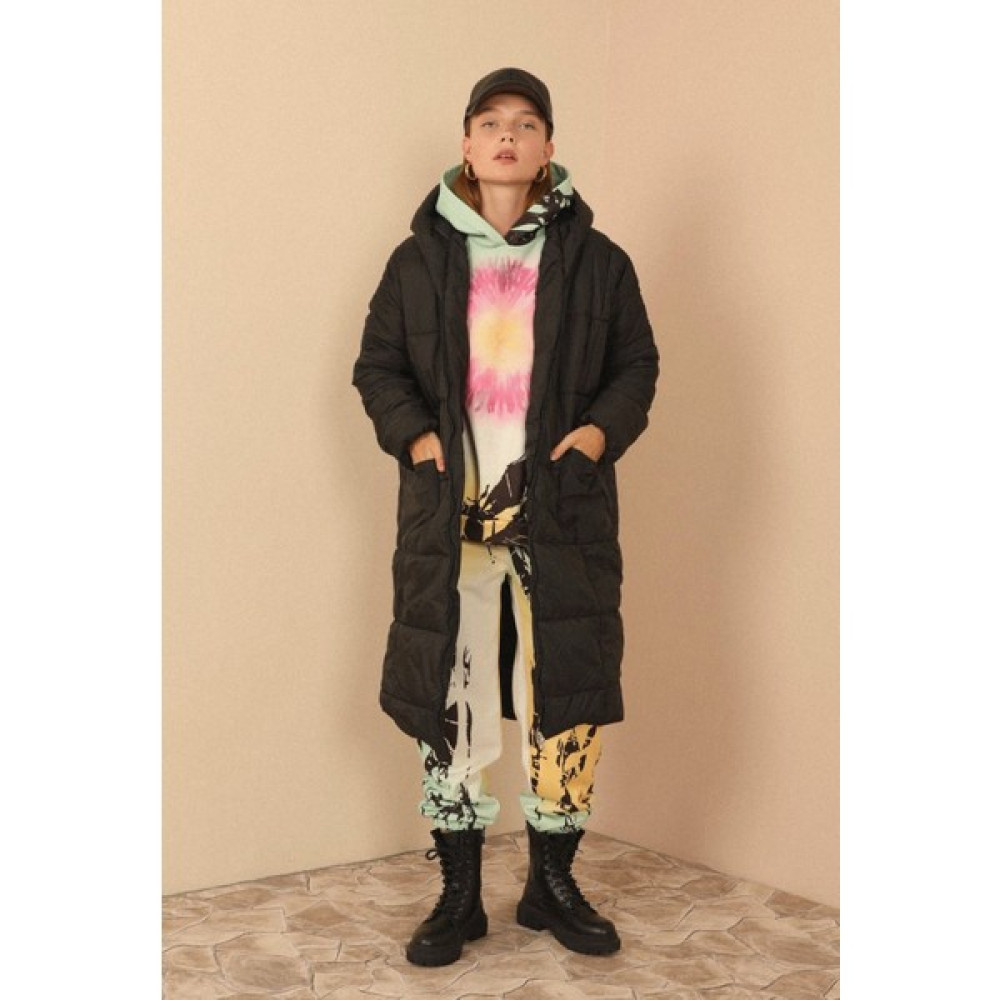 Cesi Collection Uzun Kapitone Anorak Kalp Yaka Oversize Salaş Kadın Mont Siyah Bayan Mont Fiyatı
