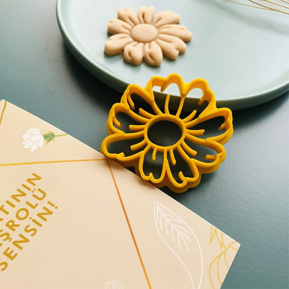 Cestopieno Papatya Kurabiye Kalıbı ve 'hayatının Başrolü Sensin' Motto Kartı Kek Kalıpları Fiyatı