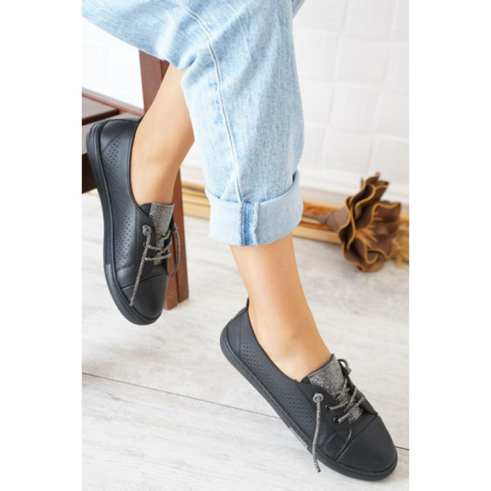 Cihan Shoes 0104 Taşlı Kadın Spor Ayakkabı Siyah Cilt Spor Ayakkabı Fiyatı