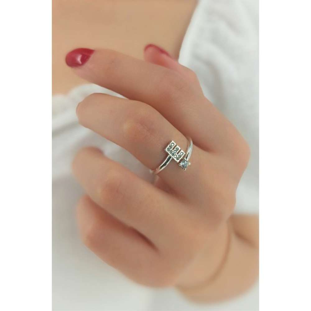 ÇLK Accessories Taşlı E Harf Yüzük Taşlıharfyüzüke - Gümüş - Standart Bijuteri Yüzük Fiyatı