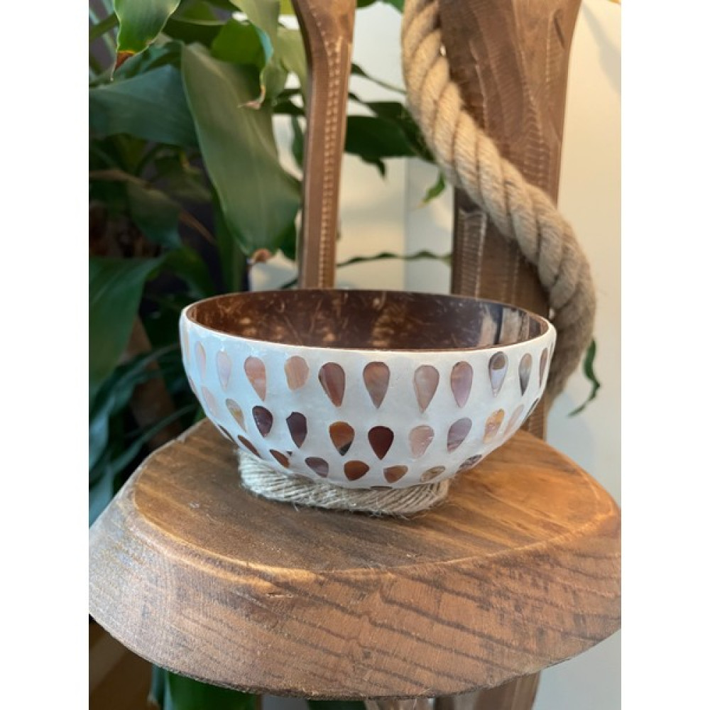 Coconut Products El Yapımı Hindistan Cevizi Kasesi Ve Kase Altlığı - Coconut Bowl- Bowl Kasesi - Çerezlik - Ahşap Kase Fiyatı